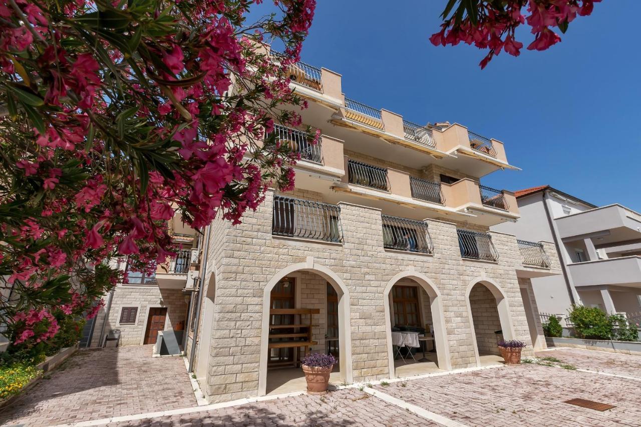 Apartments And Rooms With Parking Space Duce, Omis - 10303 Exterior foto