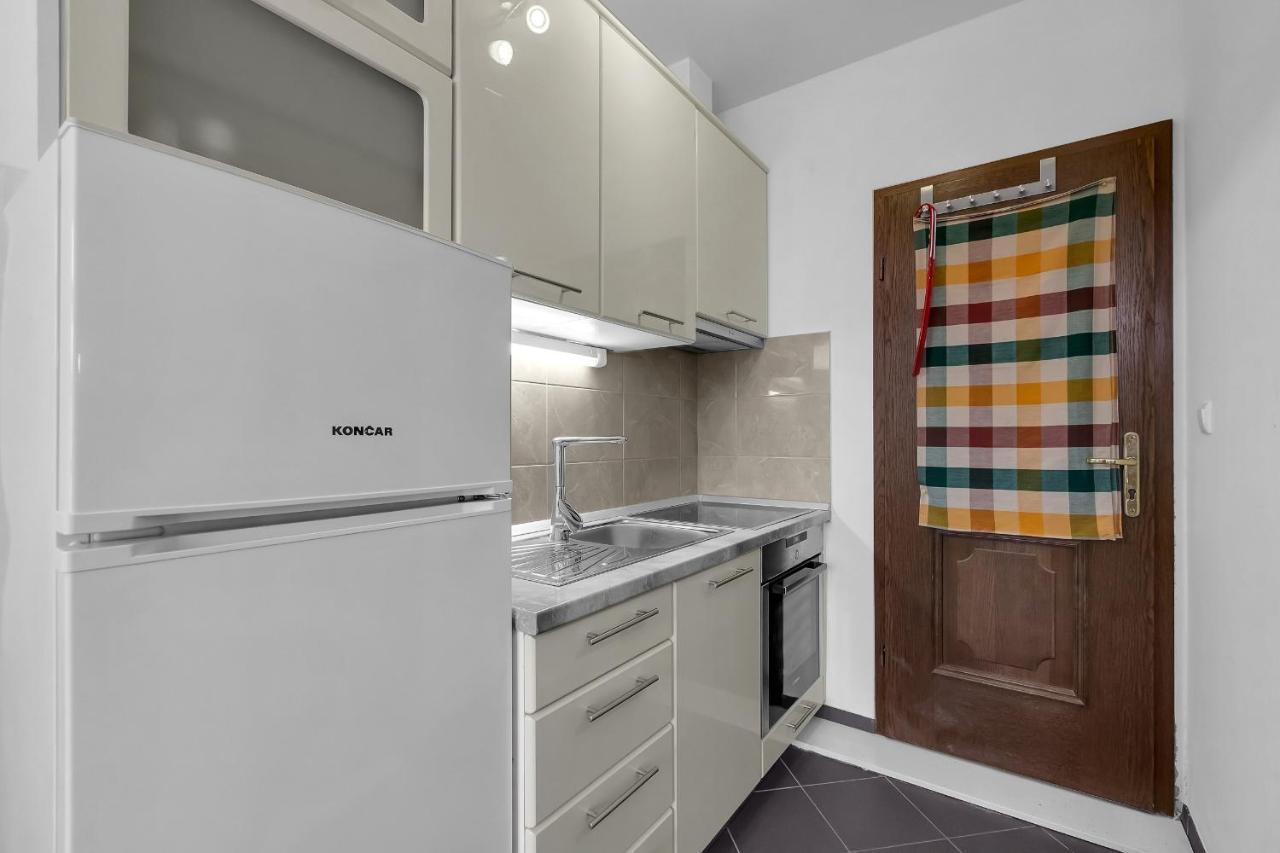 Apartments And Rooms With Parking Space Duce, Omis - 10303 Exterior foto